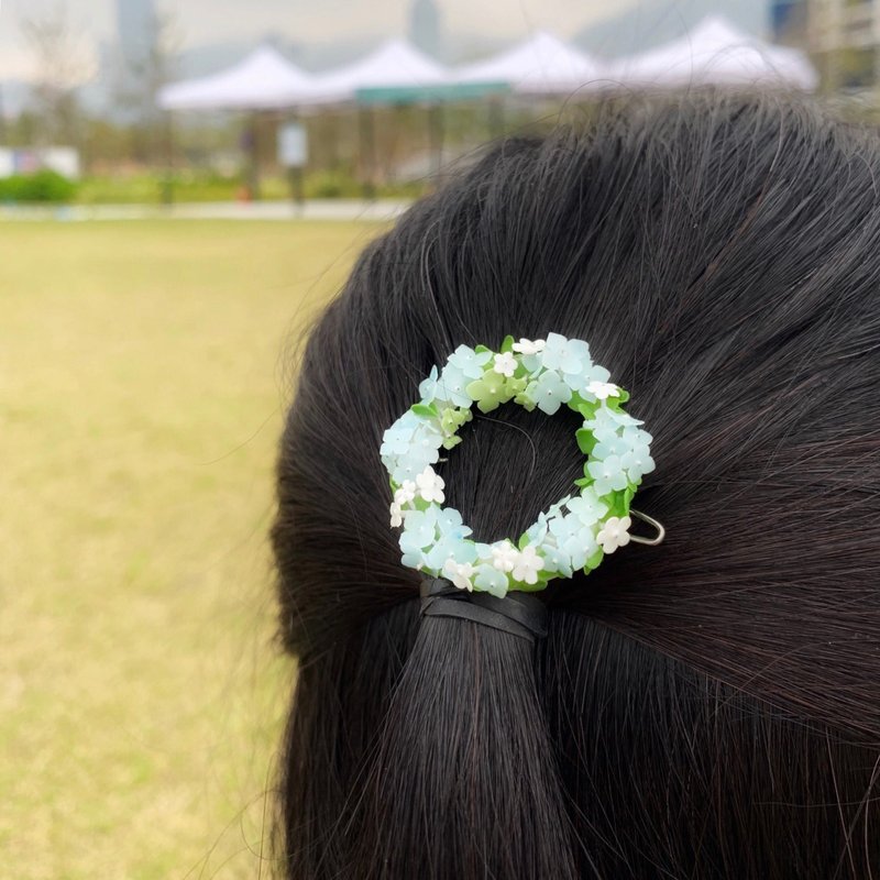 Hydrangea wreath headdress - เครื่องประดับผม - ดินเหนียว สีน้ำเงิน