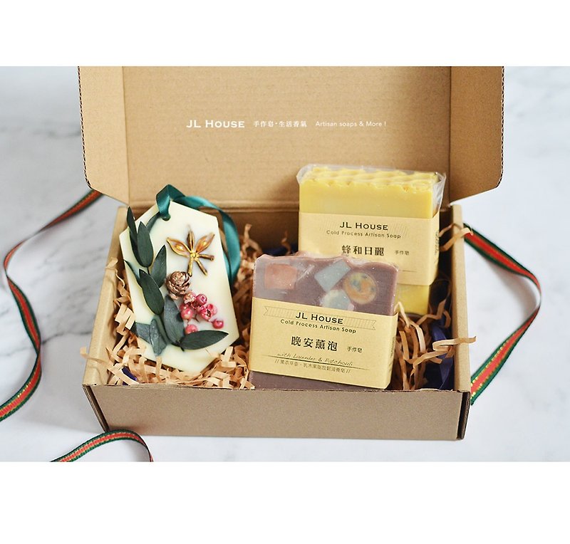 [Healing Gift Box] Healing bath scenery, exchange of gifts, various combinations, handmade soap candle diffuser - Soap - Plants & Flowers Multicolor