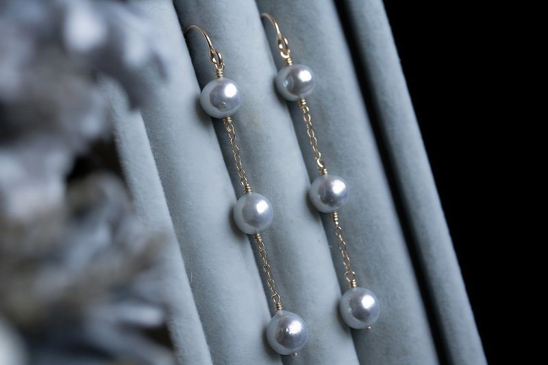 日本産 無調色ナチュラルグレー あこやバロックパール 3粒チェーンピアス - 耳環/耳夾/耳骨夾 - 珍珠 銀色