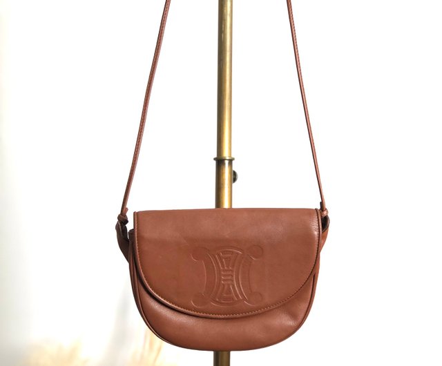 Celine ラウンド型ショルダーバッグ ブラウン Celine ラウンド型ショルダーバッグ ブラウン