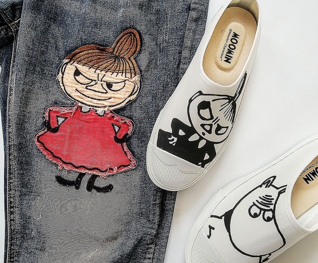 Pinkoi x Moomin】ムーミンとリトルミイ (ワイドラスト) イラストミュール -白い - ショップ BoingBoing Story  shoes スリッポン - Pinkoi