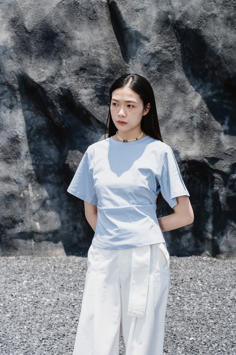 藍色皺紋棉質 T 恤 - 女 T 恤 - 棉．麻 藍色