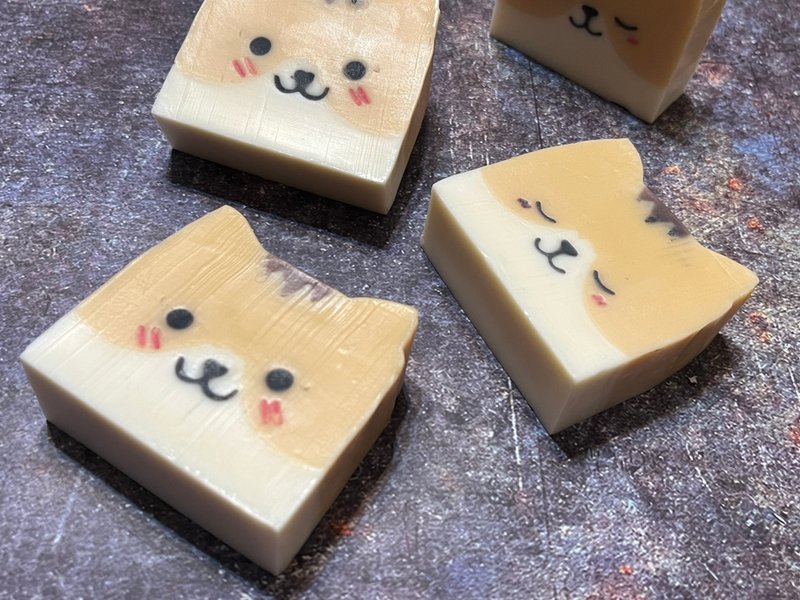 【動物系列】葳創手作館 三毛貓 沐浴皂  客製商品 - 肥皂/手工皂 - 其他材質 