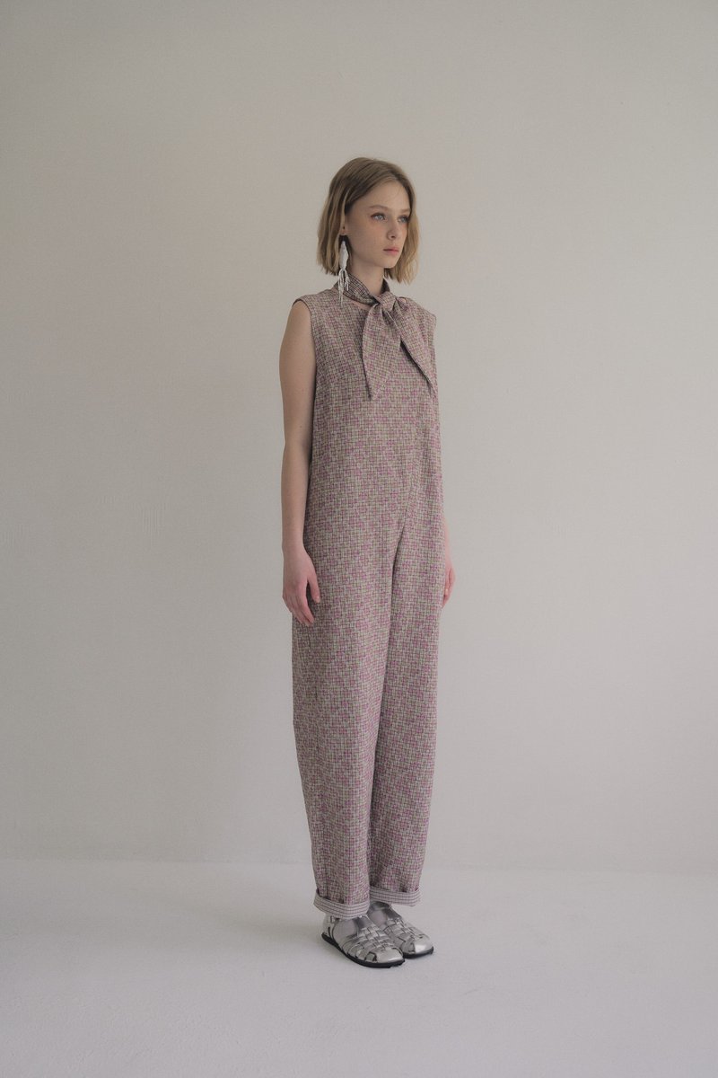 floral bow tie jumpsuit 花漾領結連身褲 - 吊帶褲/連身褲 - 棉．麻 多色