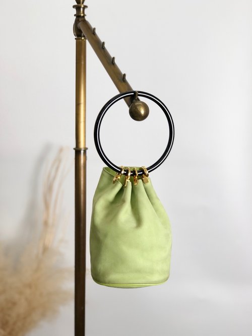 Ferragamo穴あきデザイン ミントグリーン ハンドバッグ Ferragamo穴あきデザイン ミントグリーン ハンドバッグ 32.14 FRENCH