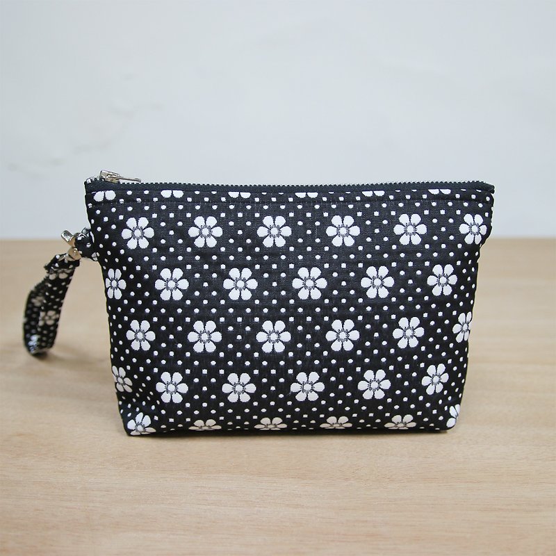 Hand storage bag-white flowers - Clutch Bags - Polyester Black