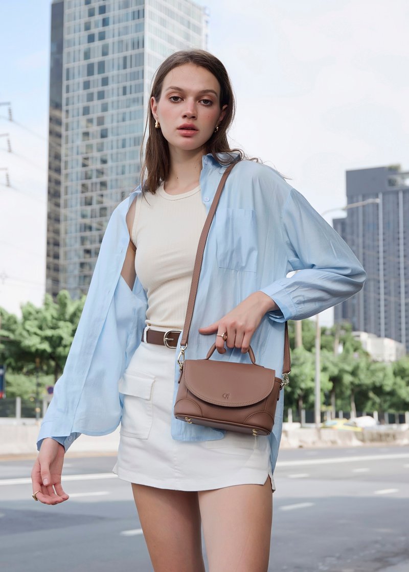 Tracy (Wood):  Crossbody bag, Cow leather, Light weight, Mini bag, Brown - กระเป๋าถือ - หนังแท้ สีเทา