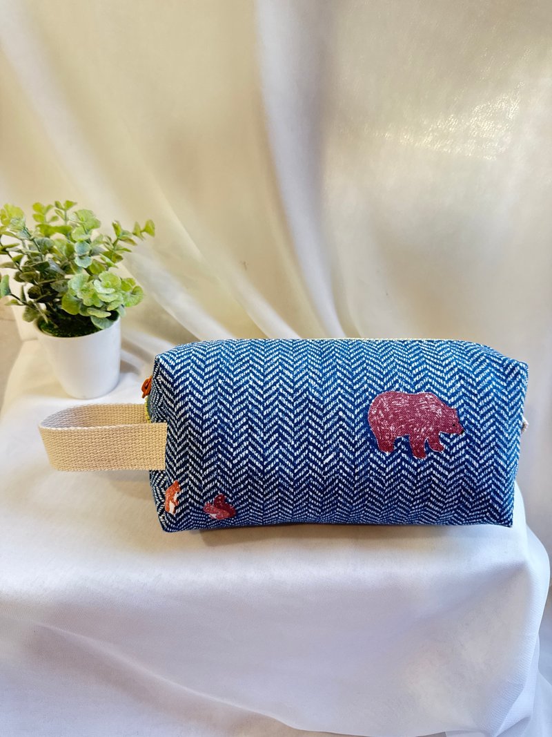 [Good Day Handmade Japanese Cloth Fox Bear Bear Hedgehog Teal Twill Pencil Bag Storage Bag Water Bottle Bag Mother's Day - Pencil Cases - Cotton & Hemp Blue