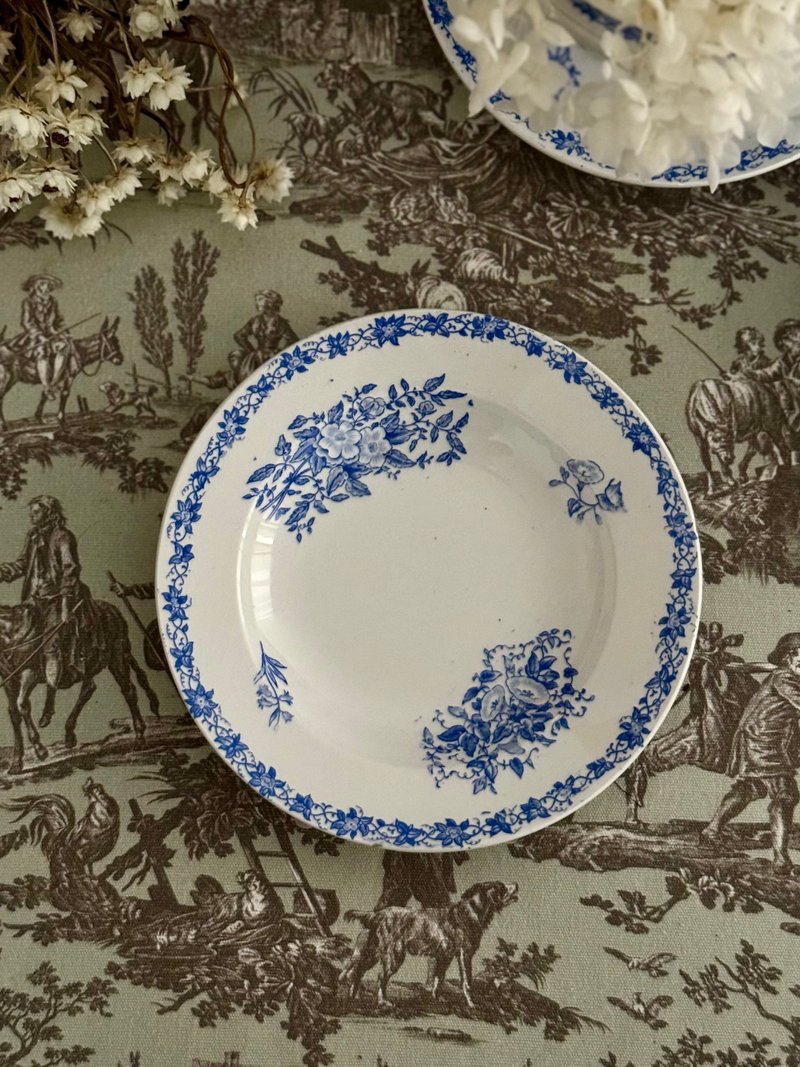 40700-Charming French antique SARREGUEMINES mini plate L16 x W16 cm - จานและถาด - เครื่องลายคราม 