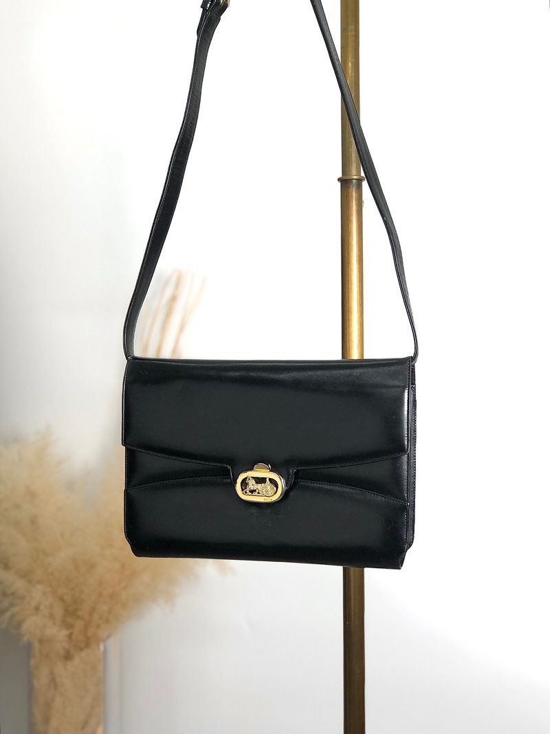 【 日本直送　名牌中古包 】CELINE セリーヌ ショルダーバッグ ブラック 馬車 レザー vintage ヴィンテージ オールド mi8zzx - 側背包/斜背包 - 真皮 黑色
