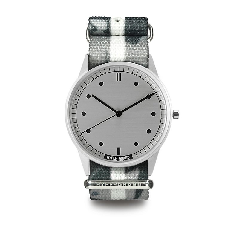 HYPERGRAND  -  01ベーシックシリーズ -  FROSTBITE CAMOグレイカモフラージュウォッチ（シルバーダイヤル） - 腕時計 - その他の素材 