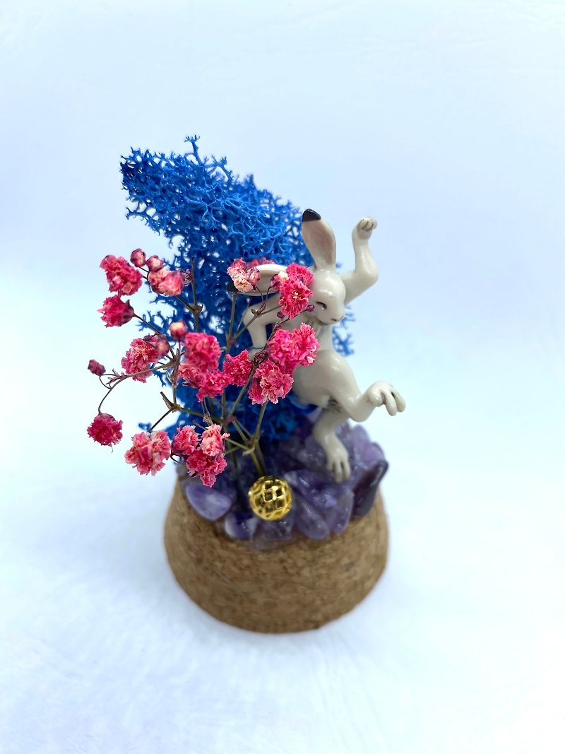 Blue woods. Rabbit-handmade glass cover doll/crystal/dry flower decoration - Items for Display - Crystal 