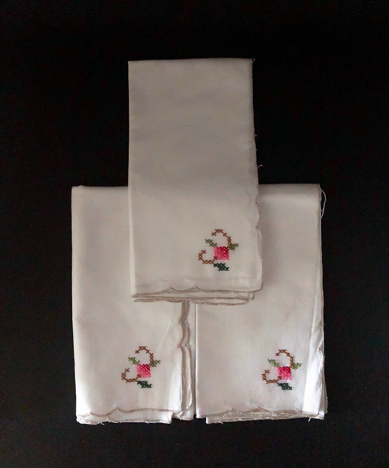 手工刺繡小花白色餐巾 單件出售 - 餐桌布/餐墊 - 棉．麻 