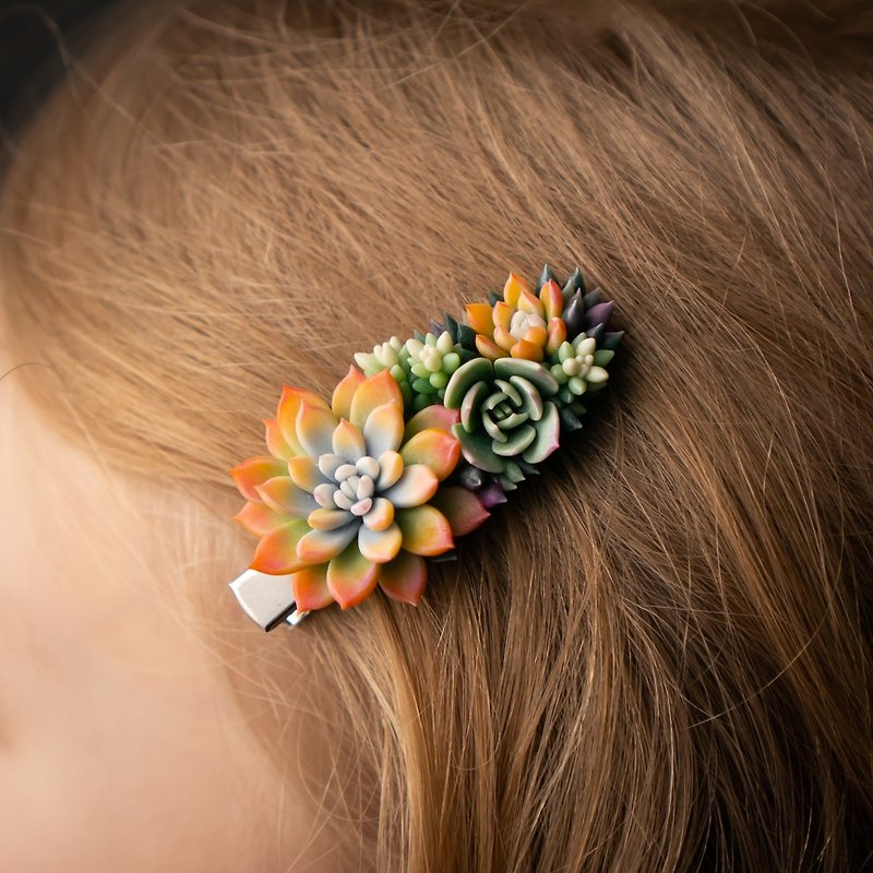 Small crocodile hair clip with orange & green succulents, 1 piece - Hair Accessories - Other Materials Orange
