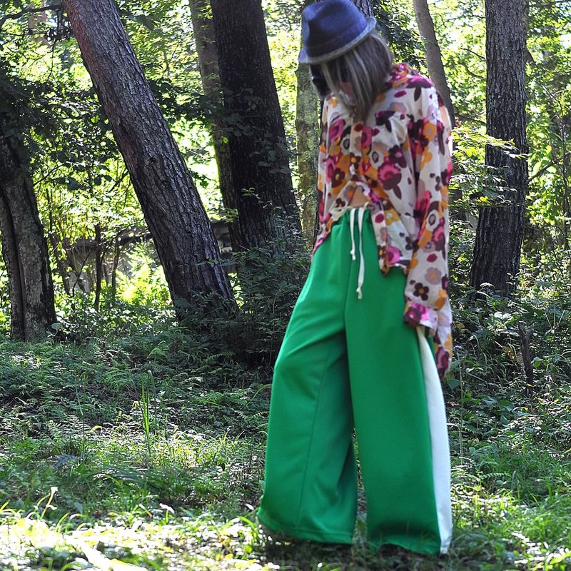 Sideline green wide pants - กางเกงขายาว - เส้นใยสังเคราะห์ สีเขียว