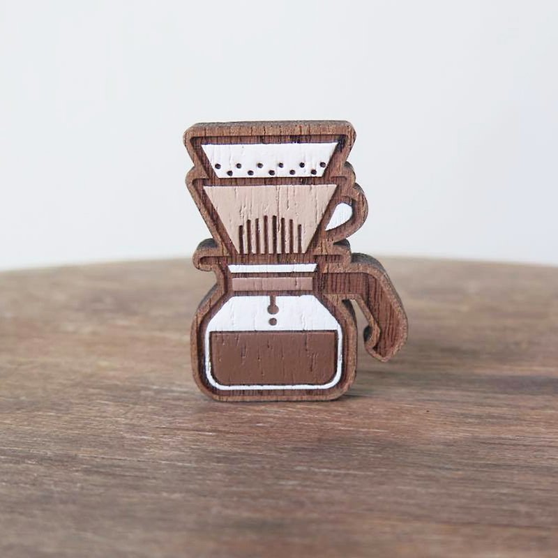 Wooden brooch coffee v60 pourover - Brooches - Wood Brown
