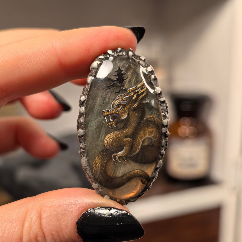 Dragon ring Golden dragon ring Labradorite ring Oil painting miniature on stone - 戒指 - 石頭 金色