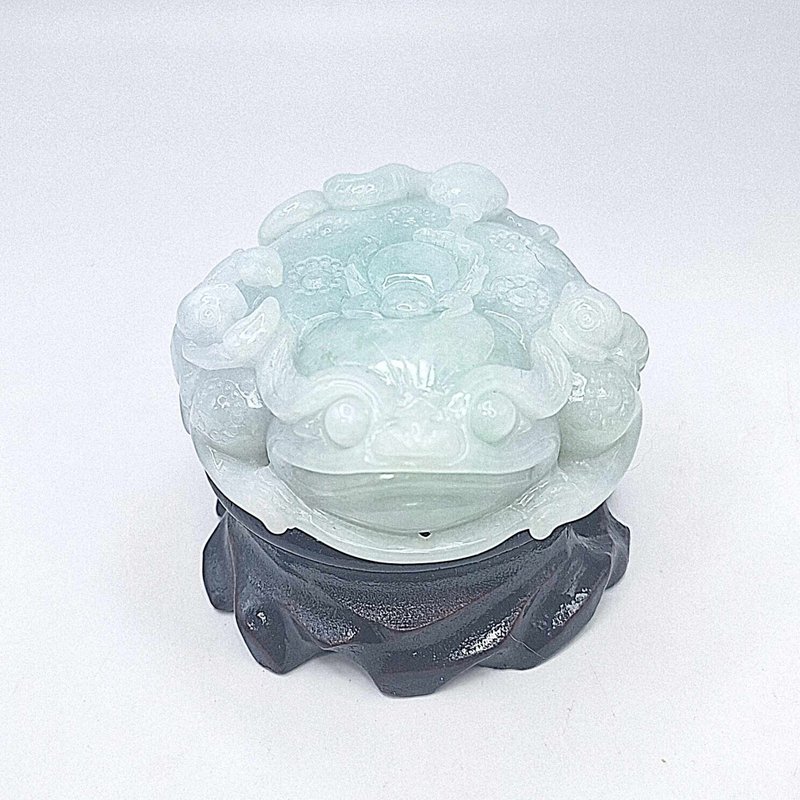 Green-bottomed icy colored exquisitely carved five poison ornaments | Natural Burmese jade A grade jadeite - สร้อยคอ - หยก 