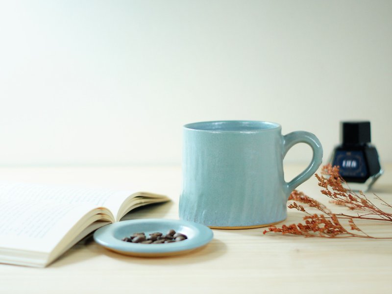 Turkish blue jumping knife Yamagata cup-about 330ml, tea cup, mug, water cup, coffee cup - Mugs - Pottery Blue