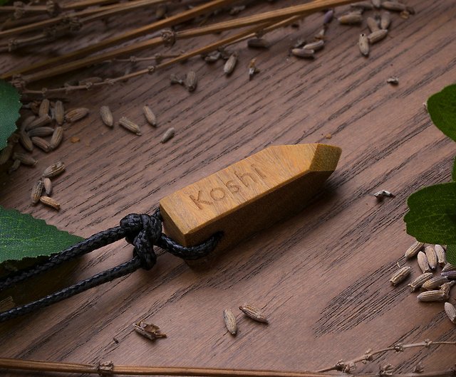 名前が刻印されたパーソナライズされた木製ネックレス - ショップ NSJ