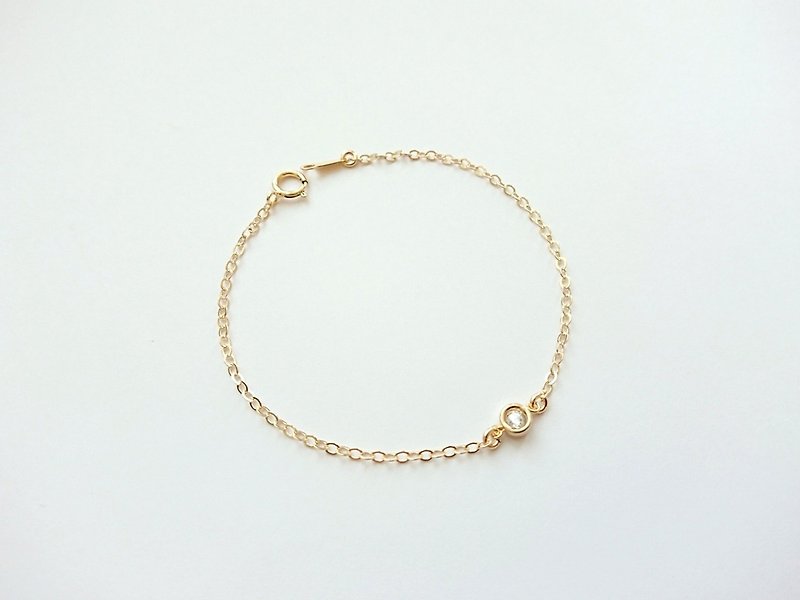 Faceted Garnet Rondelle w/ Moonstone Drop Charm 14K Gold Filled Bracelet - สร้อยข้อมือ - โลหะ สีทอง
