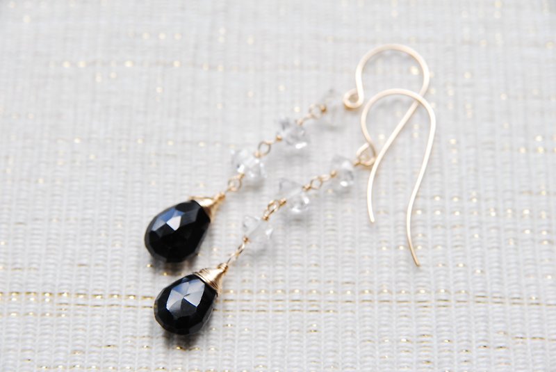 Black spinel and Herkimer diamond crystal earrings 14 kgf - Earrings & Clip-ons - Crystal Black