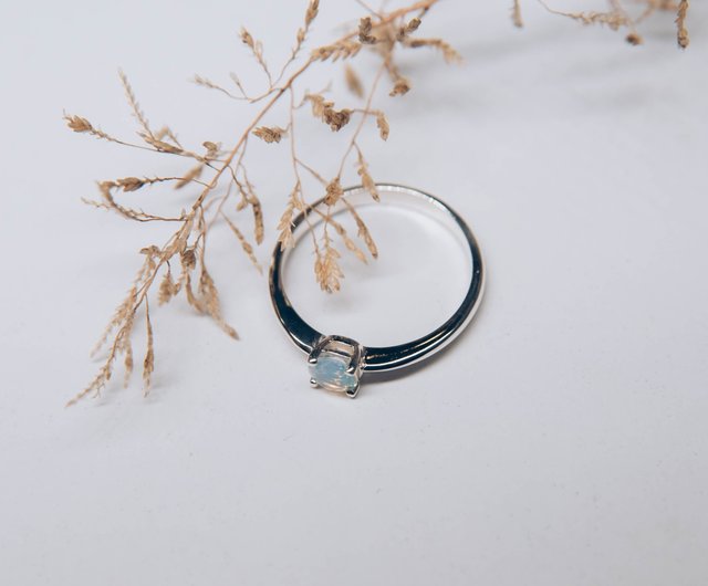 レインボームーンストーン　ブッダヘッド レインボームーンストーン ブッダヘッド