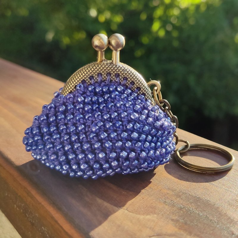 Small coin purse, crochet purse, purple blue wallet, beaded keychain - 零錢包/小錢包 - 其他材質 藍色