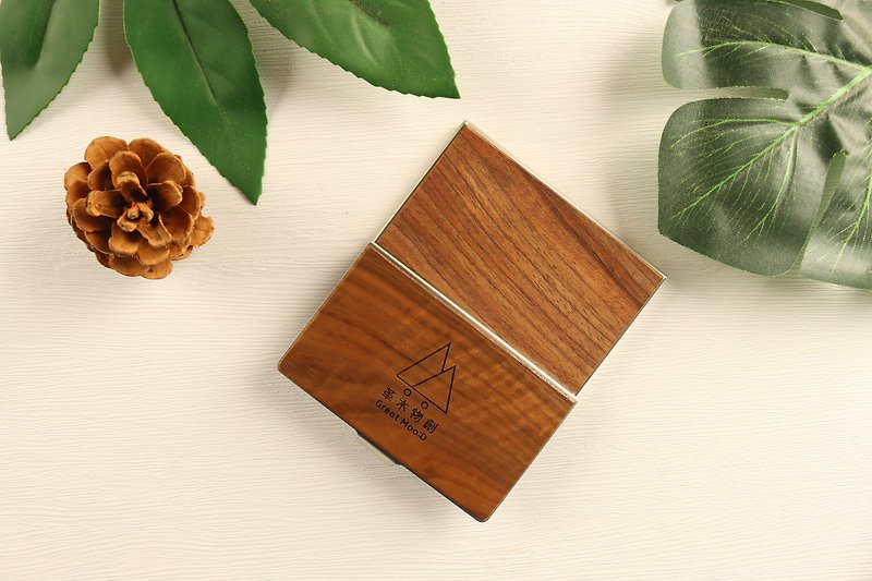 [Customized carving] Solid wood business card case | Stainless Steel| Walnut - Card Holders & Cases - Other Metals Brown