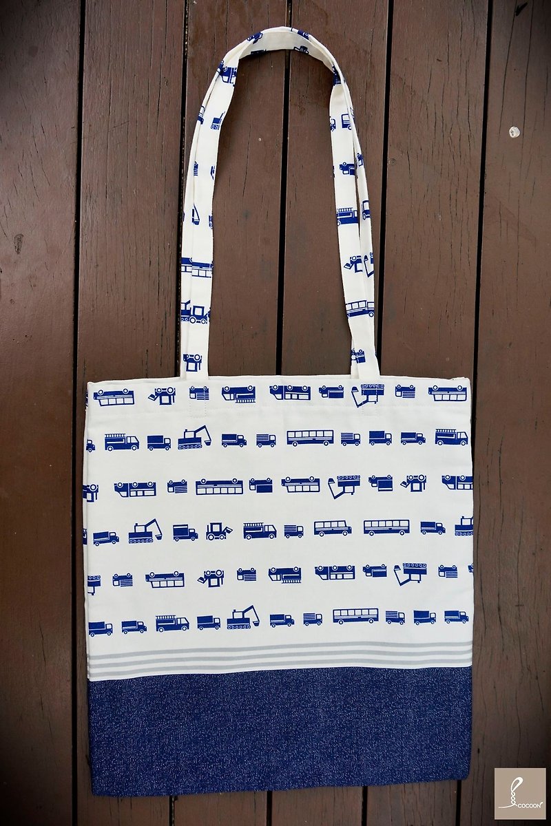 [ 正反小卡車 - 正方肩背袋 ]  Cocoon 手製布包 - 側背包/斜背包 - 其他材質 藍色