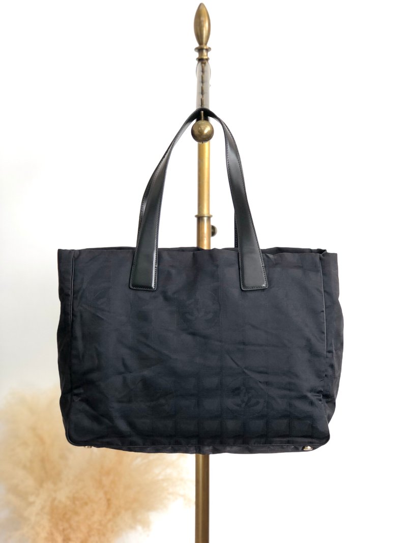 【 日本直送　名牌中古包 】CHANEL シャネル ニュートラベルライン トートバッグ ブラック ナイロン レザー vintage ヴィンテージ tnjpfz - 手提包/手提袋 - 尼龍 黑色