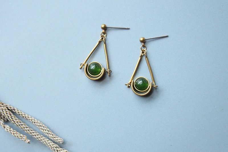 Whirling Beryl - earrings pierced earrings clip-on earrings - Earrings & Clip-ons - Stone Green