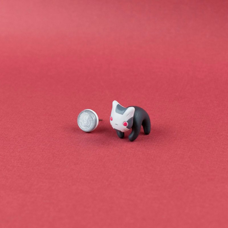 Cat Earrings - Polymer clay jewelry, Kawaii kitty stud, fake gauge/plug/tunnel - Earrings & Clip-ons - Clay Black
