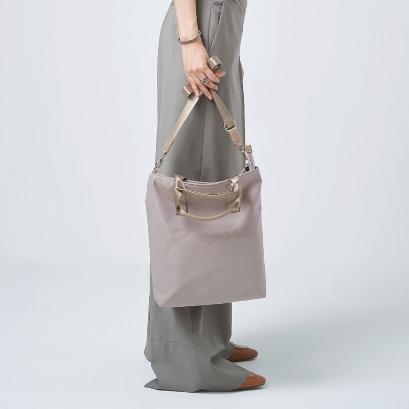 SIGNAL Nylon Straight Handbag-Light Sand/Simple Black - กระเป๋าถือ - ไนลอน หลากหลายสี