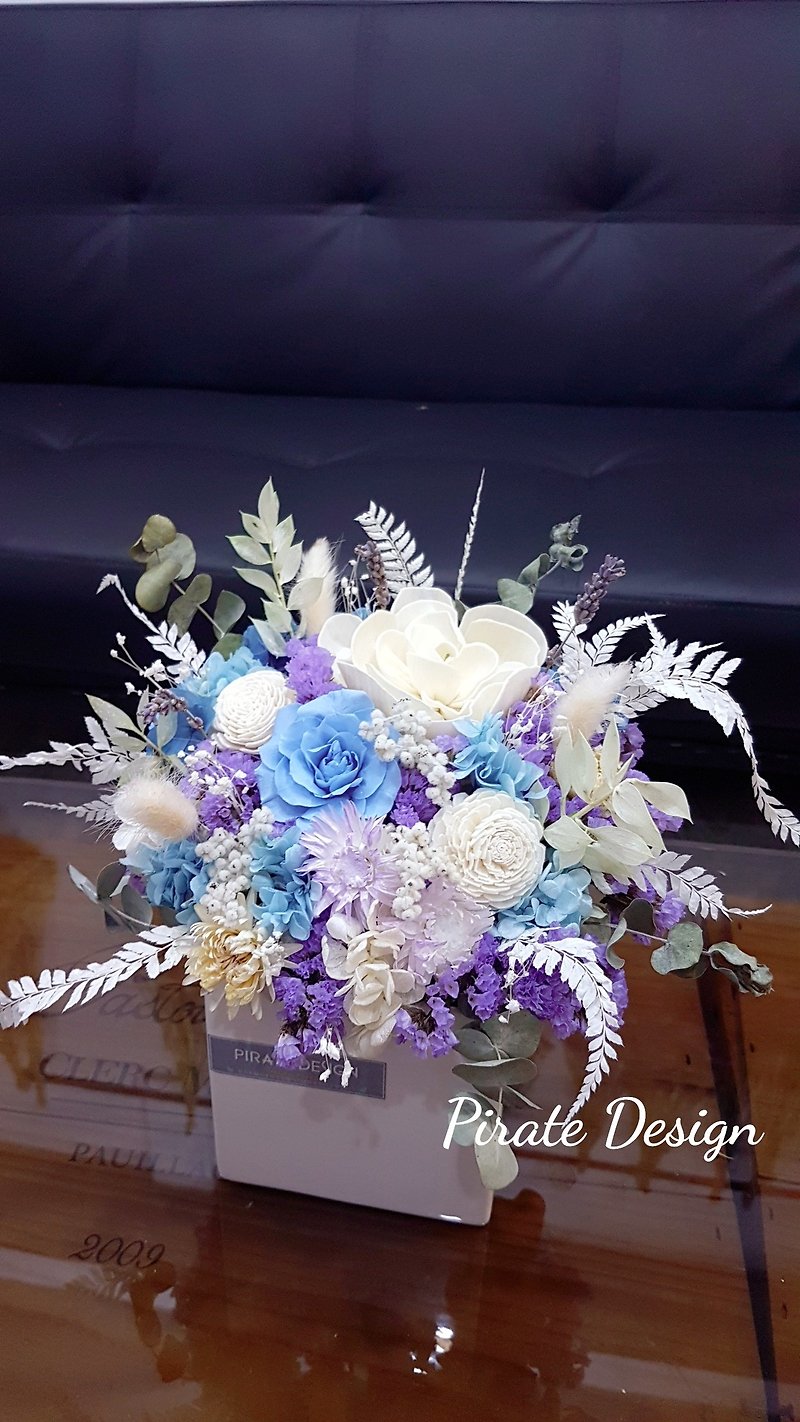 Haizang Design│Elegant Versailles. Beautiful peony blue VS purple dry flowerpot. Opening potted flowers - ตกแต่งต้นไม้ - พืช/ดอกไม้ สีม่วง