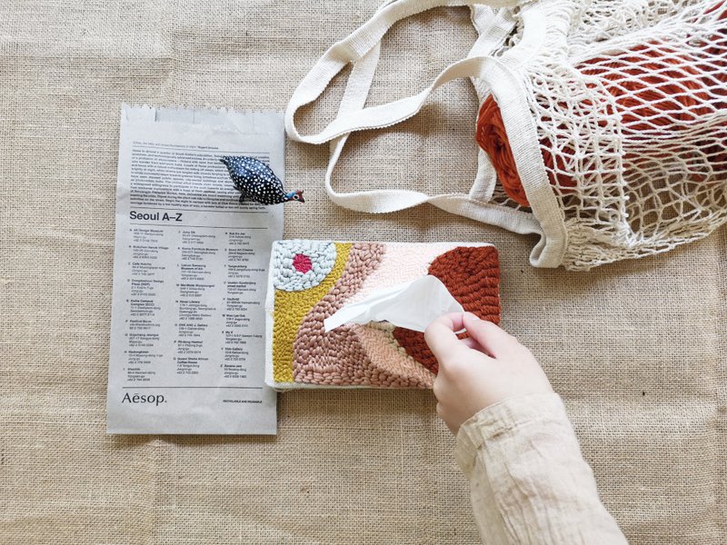 Punch Needle Tissue Pocket Holder - Before Sunrise - 面紙盒 - 繡線 橘色