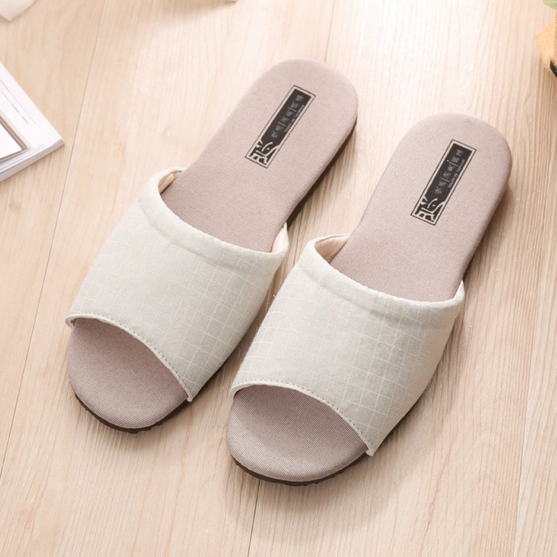 【Winonica】Deodorant and Tempering Retro Healthy and Environmentally Friendly Bamboo Charcoal Slippers-Light Green - รองเท้าแตะในบ้าน - วัสดุอื่นๆ 