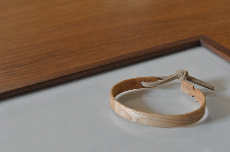 Clean and simple bangle maple small - Bracelets - Wood Khaki