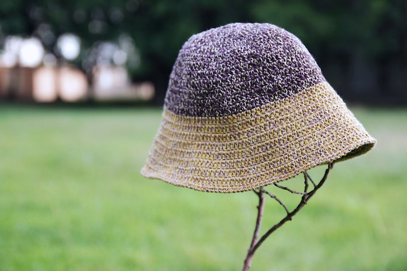 Woven two-color wide-brimmed fisherman hat-dark night purple autumn rice yellow - หมวก - ผ้าฝ้าย/ผ้าลินิน สีม่วง