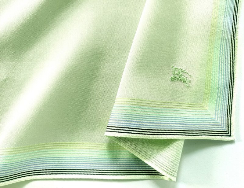 Burberry Vintage Handkerchief Green Pocket Square 19 x 18.5 inches - 手帕 - 棉．麻 綠色