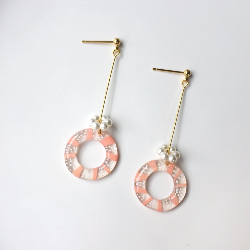 Strawberry Donut Clip-on/Pin Earrings - ต่างหู - เรซิน สีใส