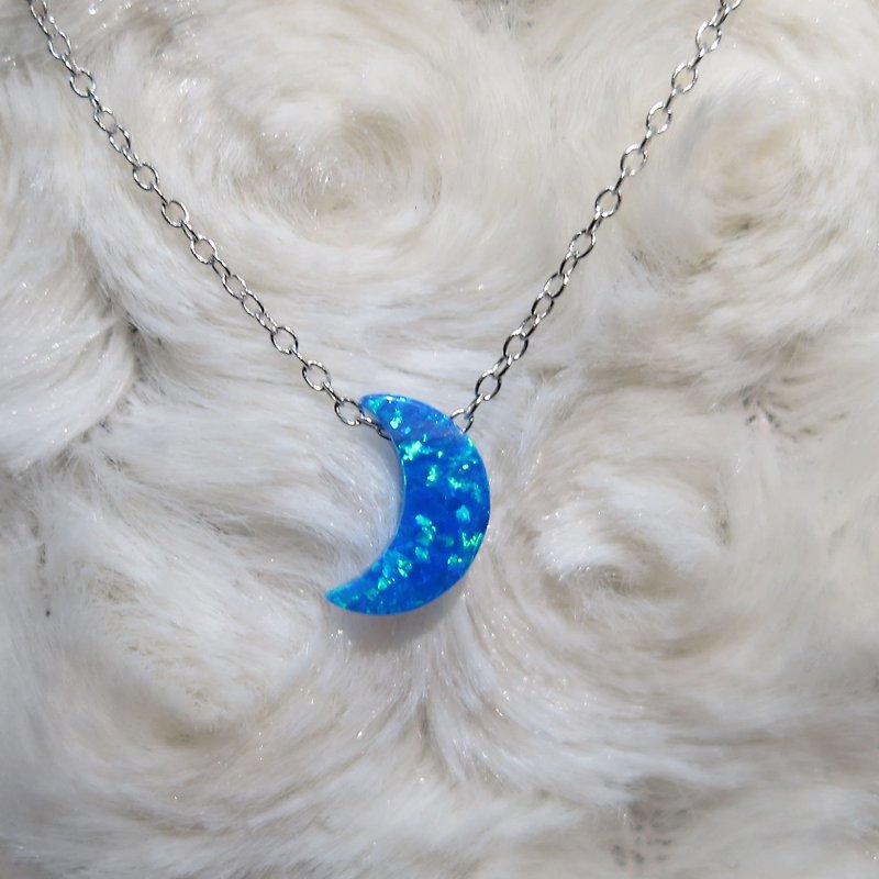 Moon Clavicle Necklace Sterling Silver Platinum-Clad Choker Opalite Pendent - สร้อยคอ - โลหะ สีน้ำเงิน