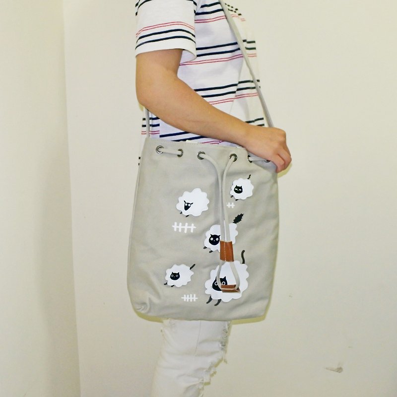 Three cat shop ~ sheep cat bag - gray - Messenger Bags & Sling Bags - Cotton & Hemp Multicolor
