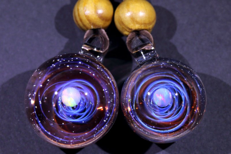 情侶款宇宙玻璃頸鏈吊墜20mm+23mm - 頸鏈 - 玻璃 紫色