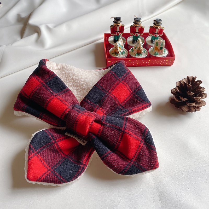 Classic red grid scarf handmade baby scarf neck brushed wool fluffy scarf - ผ้ากันเปื้อน - ผ้าฝ้าย/ผ้าลินิน สึชมพู