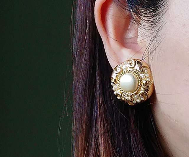 Trendy Vintage Imitation Pearl Earring Women Classic Black Oil