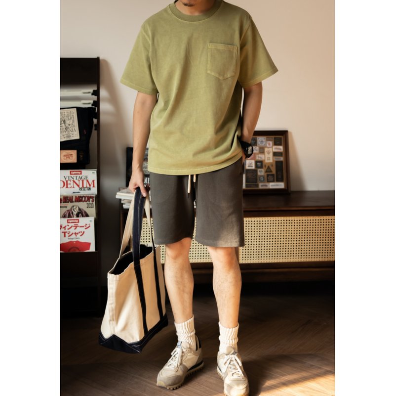 蠟染短袖上衣 圓領 草綠色 340g 蠟染半漂洗水工藝 T-SHIRT - 男 T 恤 - 棉．麻 綠色