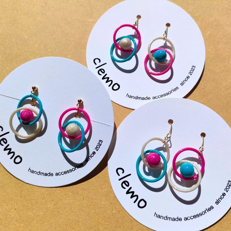 まるたままる フクシア/コバルト【ピアス/イヤリング】 - ピアス・イヤリング - その他の素材 多色