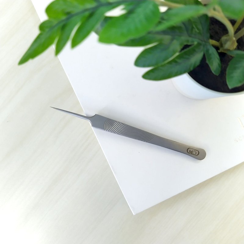 【ME5】Fingerprint Comedone Extractor (Straight) - Facial Massage & Cleansing Tools - Stainless Steel Gray