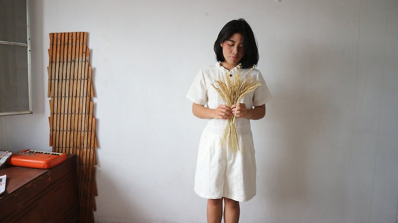 REFUNNY - PLAYSUIT in white - จัมพ์สูท - ผ้าฝ้าย/ผ้าลินิน 